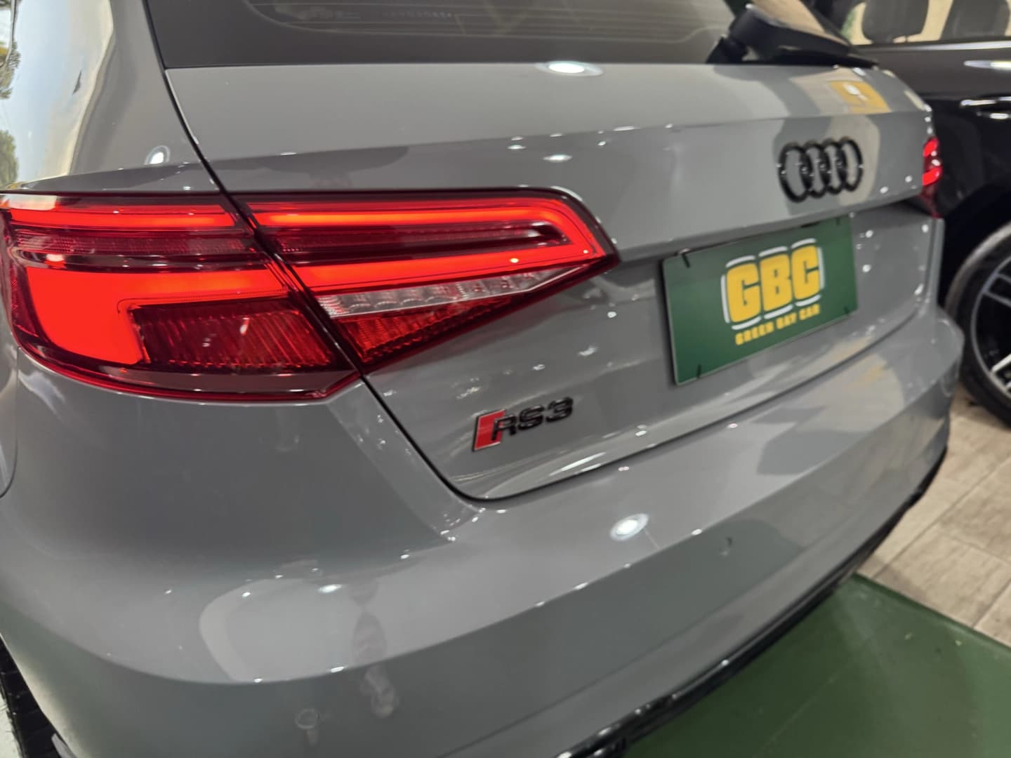 AUDI RS3 2.5 TFSI GASOLINA SPORTBACK QUATTRO S-TRONIC 2017/2018 à venda na GBC Car - foto 10 de 20