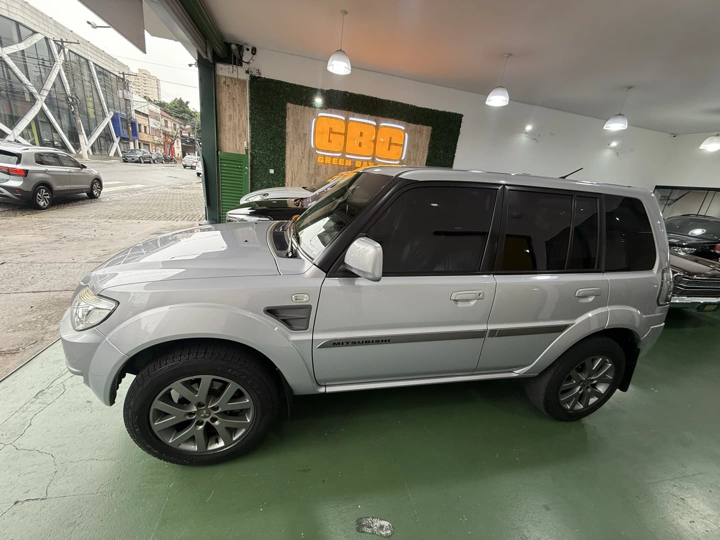 MITSUBISHI PAJERO TR4 2.0 4X2 16V 140CV FLEX 4P AUTOMÁTICO 2013/2014 à venda na GBC Car - foto 18 de 20