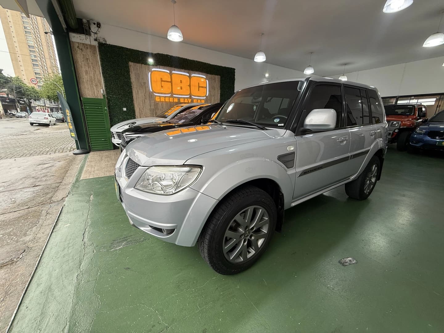 MITSUBISHI PAJERO TR4 2.0 4X2 16V 140CV FLEX 4P AUTOMÁTICO 2013/2014 à venda na GBC Car - foto 4 de 20