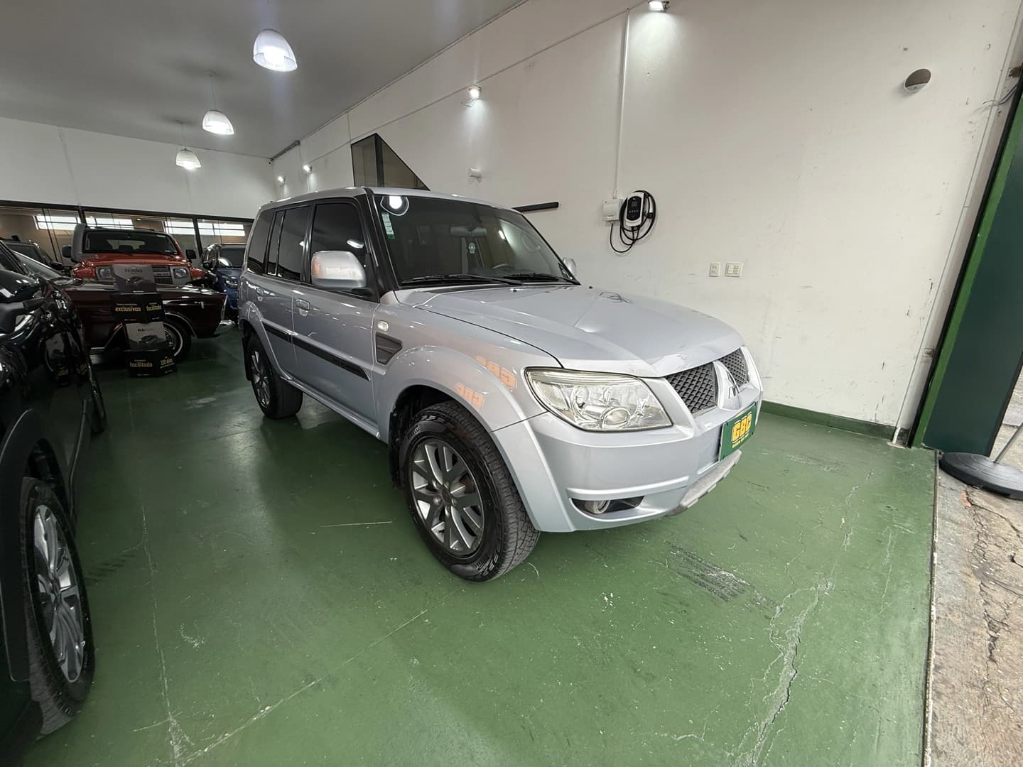 MITSUBISHI PAJERO TR4 2.0 4X2 16V 140CV FLEX 4P AUTOMÁTICO 2013/2014 à venda na GBC Car - foto 2 de 20