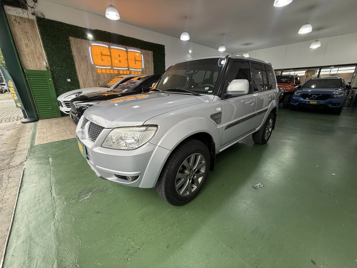 MITSUBISHI PAJERO TR4 2.0 4X2 16V 140CV FLEX 4P AUTOMÁTICO 2013/2014 à venda na GBC Car - foto 1 de 20