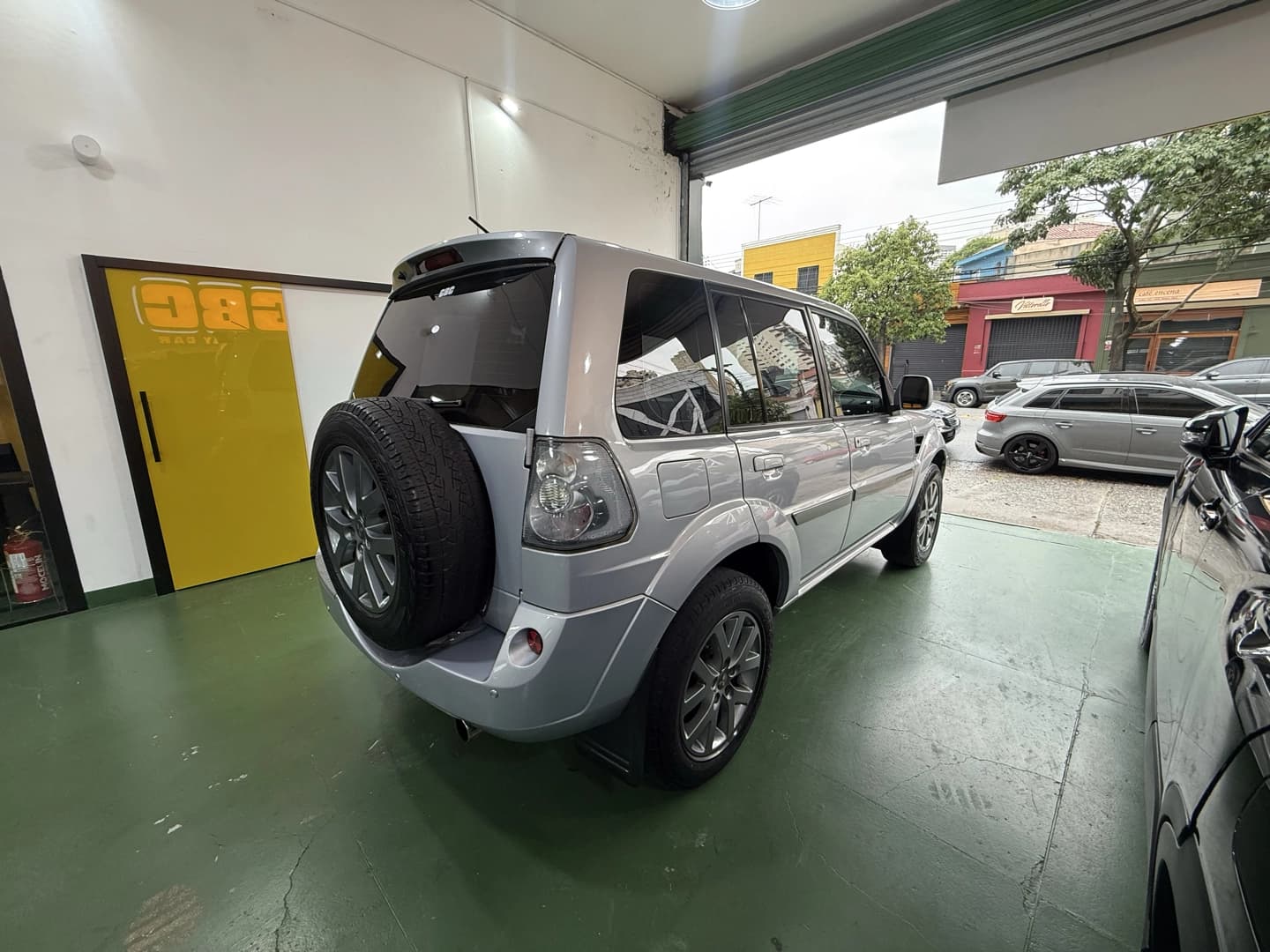 MITSUBISHI PAJERO TR4 2.0 4X2 16V 140CV FLEX 4P AUTOMÁTICO 2013/2014 à venda na GBC Car - foto 20 de 20