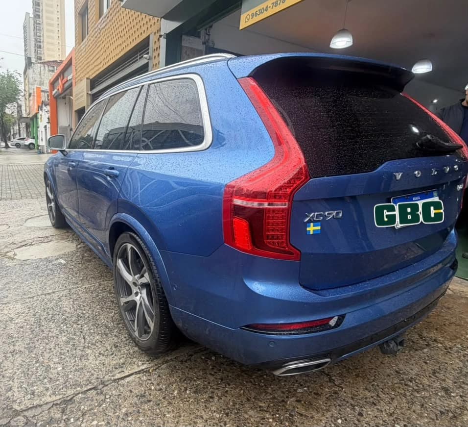 VOLVO XC90 2.0 T8 HYBRID R-DESIGN AWD GEARTRONIC 2019/2019 à venda na GBC Car - foto 4 de 6