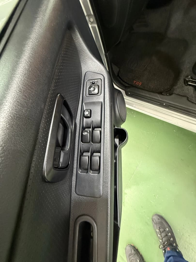 MITSUBISHI PAJERO TR4 2.0 4X2 16V 140CV FLEX 4P AUTOMÁTICO 2013/2014 à venda na GBC Car - foto 6 de 20