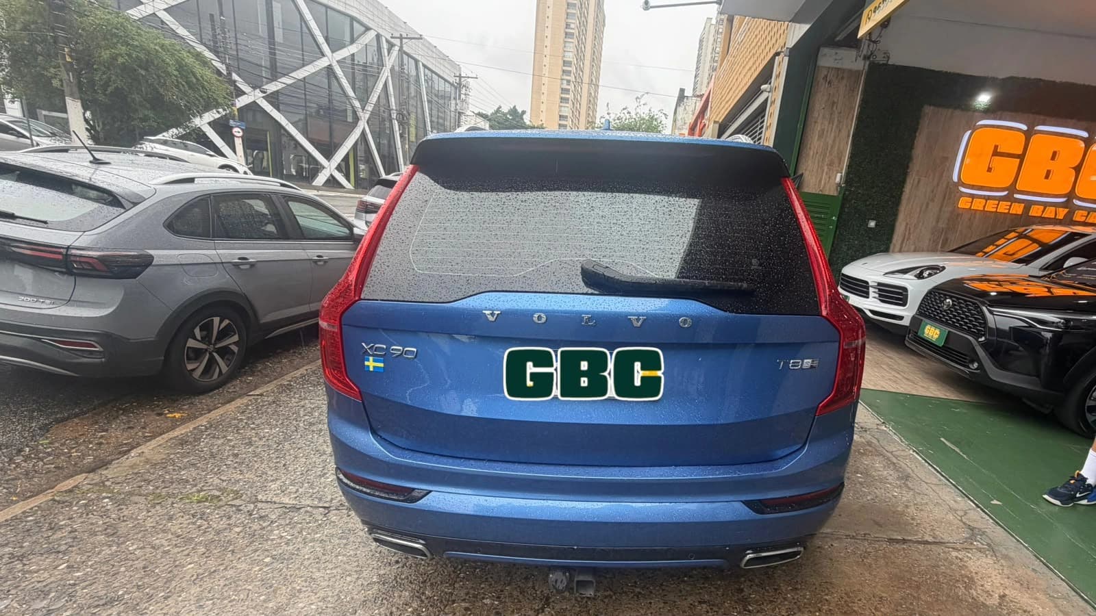 VOLVO XC90 2.0 T8 HYBRID R-DESIGN AWD GEARTRONIC 2019/2019 à venda na GBC Car - foto 5 de 6